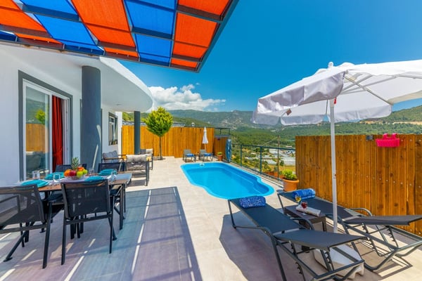 Villa Suzan, Kalkan Bölgesi`nde, Jakuzili ve 2 Odalı 3