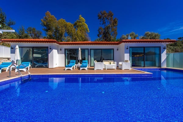 Villa Luma, İki odalı, Jakuzili, Korunaklı Balayı Villası 1