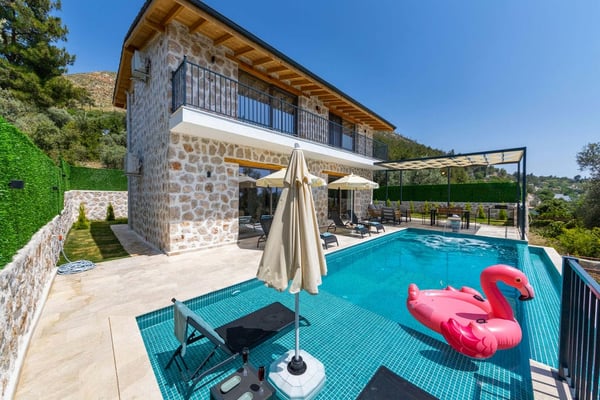 Villa Bedel, Üç Odalı, Jakuzili, Korunaklı Balayı Villası 2