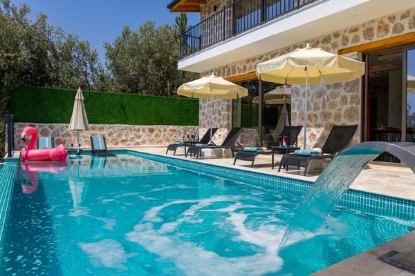 Villa Bedel, Üç Odalı, Jakuzili, Korunaklı Balayı Villası 3