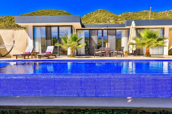 Villa Nam-1, Kalkan`da 4 Kişilik Jakuzili, Kapalı Havuzlu 3