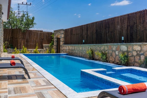 Villa Melis, Doğa İçerisinde, Muhafazakar Balayı Villası 3