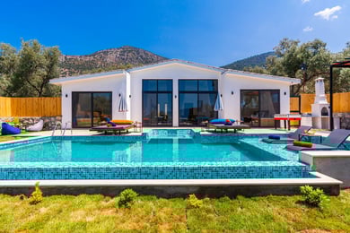 Villa Sibirya, Kalkan`da, 2 Odalı, İki Jakuzili 1