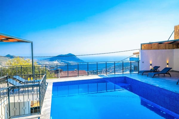 Villa Dose-2, Kaş Bölgesinde, 10 Kişilik, Spor ve Sinema Odalı Lüks Villa 3