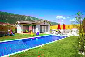 Villa Merry, Antalya Kalkan Bölgesinde, 2 Odalı, Taş Mimari Villa 1
