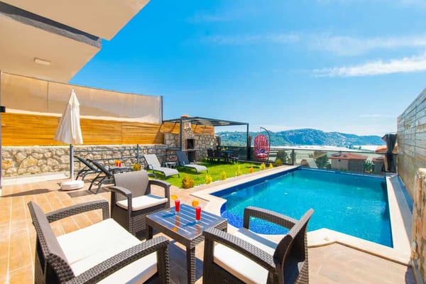 Villa Tatiana, Kalkan Bölgesinde, Çift Jakuzili, 2 Odalı, Muhafazakar Villa 2