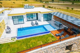 Villa Platin-1, Sarıbelen Bölgesinde, 3 Odalı, Jakuzili 1