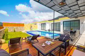 Villa Platin-1, Sarıbelen Bölgesinde, 3 Odalı, Jakuzili 3