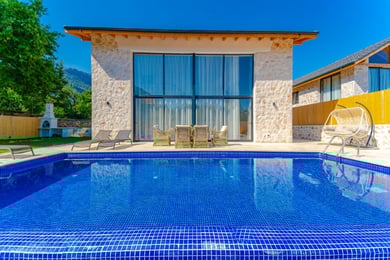 Villa Vergas-3, Kalkan Blgesinde, 3 Odalı, Jakuzili, Taş Ev 1