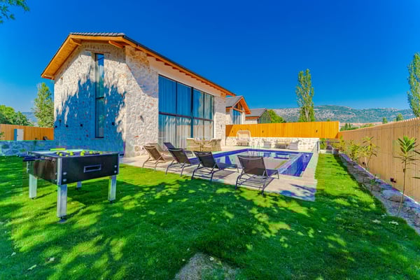 Villa Vergas-3, Kalkan Blgesinde, 3 Odalı, Jakuzili, Taş Ev 2