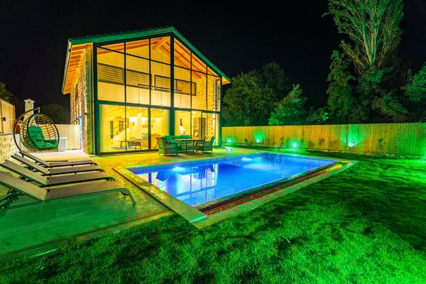 Villa Vergas-2, Kalkan Bölgesinde, 2 Odalı, Çift Jakuzili, Balayı Villası 1