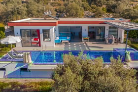 Villa Ganges, Kalkan Bölgesinde, 1 Odalı, Jakuzili, Muhafazakar Villa 1