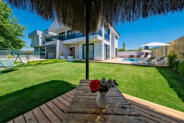 Villa Abaris, Dalaman Bölgesinde, 4 Odalı, Geniş Teraslı Villa 1