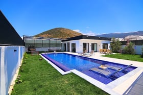 Villa Kokoros, Kalkan Bölgesinde, 2 Odalı, Jakuzili, Muhafazakar Villa 1