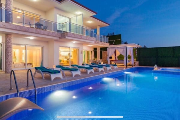 Villa Alkimedon-2, Kalkan Bölgesinde, 3 Odalı, Jakuzili, Deniz Manzaralı Villa 1
