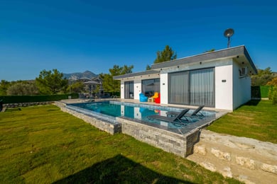 Villa Sokrates, Fethiye Bölgesinde, 2 Odalı, Jakuzili, Saunalı, Balayı Villası 1