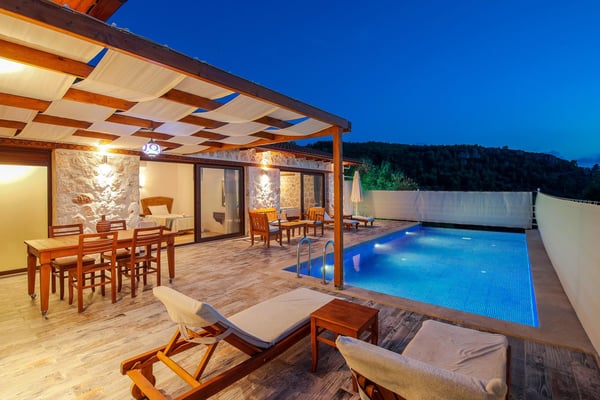Villa Faunus, Kalkan Bölgesinde, 4 Kişilik, Jakuzili, Muhafazakar Villa 3