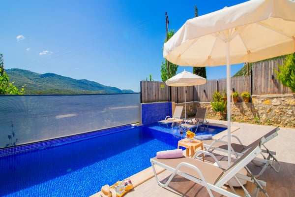 Villa Bastra, Kalkan Bölgesinde, 2 Odalı, Jakuzili, Muhafazakar Villa 3