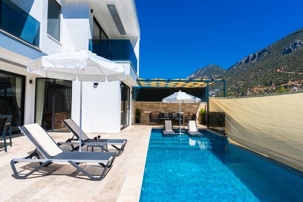 Villa Sarfoni, Kalkan Bölgesinde, 2 Odalı, Jakuzili, Muhafazakar Villa 3