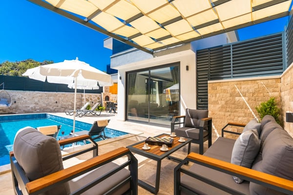 Villa Sarfoni, Kalkan Bölgesinde, 2 Odalı, Jakuzili, Muhafazakar Villa 2
