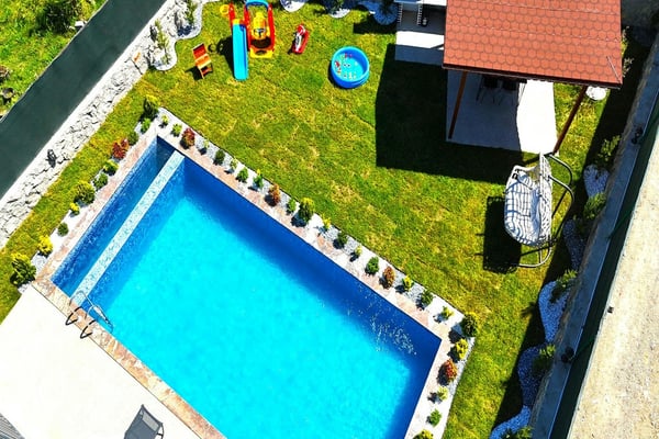 Villa Uragos, Fethiye Bölgesinde, 2 Odalı, Geniş Bahçeli, Muhafazakar Villa 1