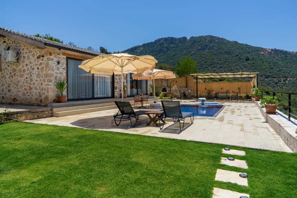 Villa Antaois, Kalkan Bölgesinde, 1 Odalı, Jakuzili, Muhafazakar Villa 1