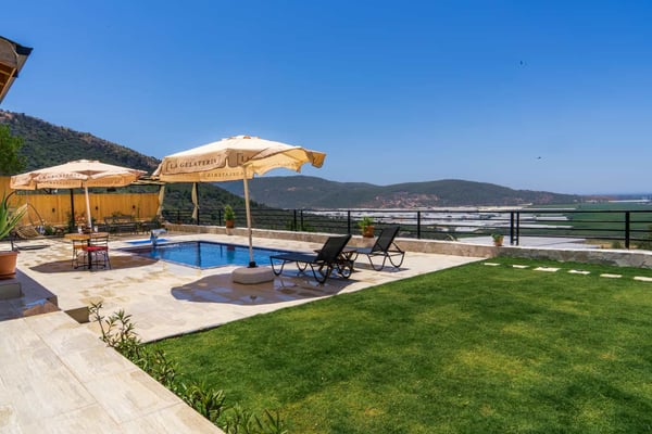 Villa Antaois, Kalkan Bölgesinde, 1 Odalı, Jakuzili, Muhafazakar Villa 3