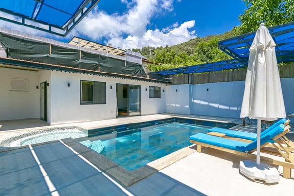 Villa Poine-1, Kalkan Bölgesinde, 1 Odalı, Jakuzili, Balayı Villası 2