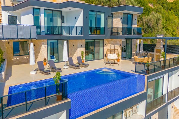 Villa Yonsei-2, Kalkan Bölgesinde, 5 Odalı, Jakuzili, Sauna ve Hamamlı, Muhafazakar Villa 1