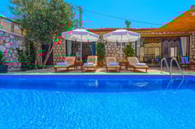 Villa Lilith-2, Kalkan Bölgesinde, 2 Odalı, Jakuzili, Taş Mimari, Balayı Villası 3