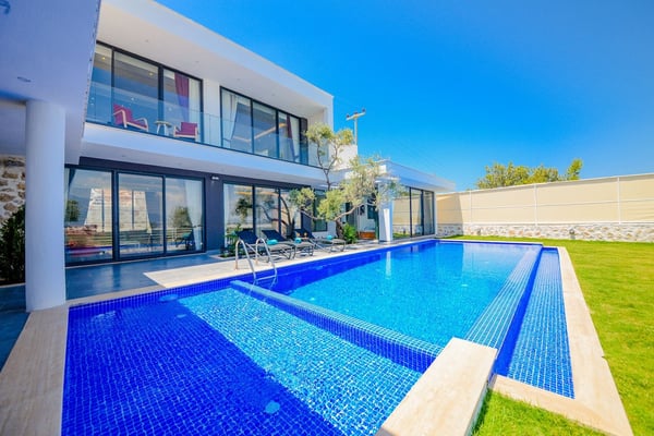 Villa Aymira, Korunaklı Havuzlu, Jakuzili, Doğa İçerisinde Villa 1