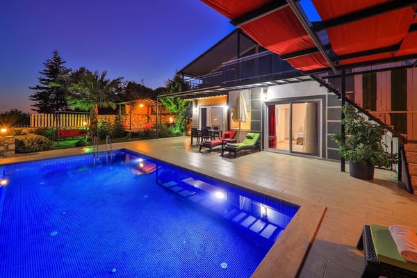 Villa Delta, Deniz Manzaralı, Jakuzili, Doğa İçerisinde Villa 2