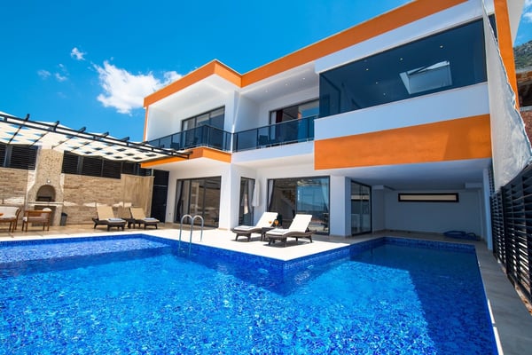 Villa Flora-1, Deniz Manzaralı, İki Ayrı Havuzlu Lüks Villa 1