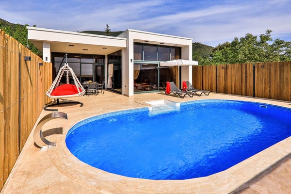 Villa Elfida, Jakuzili, Muhteşem Manzaralı, Doğa İçerisinde Villa 1