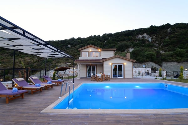Villa Helen-1, Süit Odalı, Jakuzili, Geniş Havuzlu Villa 1