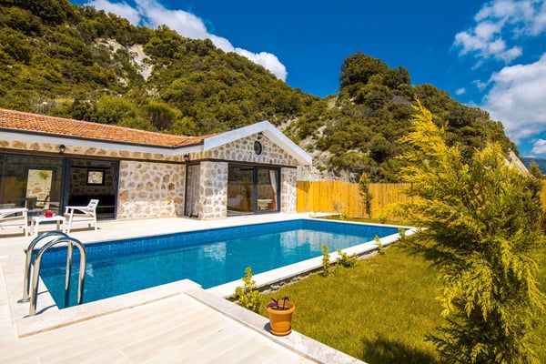 Villa Helen-2, Kalkan`da, Jakuzili, Balayı Villası 1