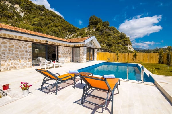 Villa Helen-2, Kalkan`da, Jakuzili, Balayı Villası 2