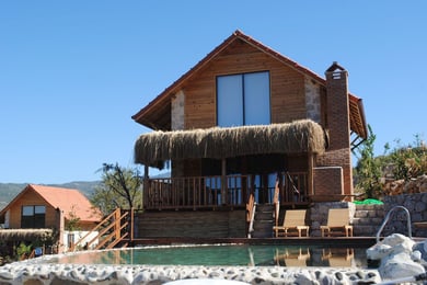 Villa Ceviz Ev, Geniş Havuzlu, Jakuzili, Doğa İçerisinde, Manzaralı Villa 3