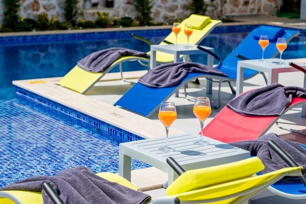 Villa Bedo, Jakuzili, Korunaklı Yüzme Havuzlu, Saunalı Villa 3