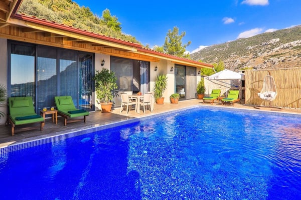 Villa Mayra-2, Korunaklı Havuzlu, Deniz Manzaralı Jakuzili Villa 3