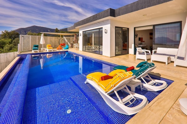 Villa Name, Isıtmalı Havuzlu, Jakuzili, Markete Yakın Lüks Villa 1