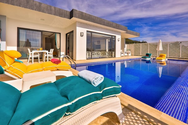 Villa Name, Isıtmalı Havuzlu, Jakuzili, Markete Yakın Lüks Villa 2