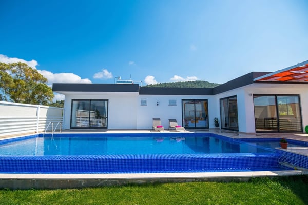 Villa Nar, Isıtmalı ve Korunaklı Havuzlu, Doğa İçerisinde Lüks Villa 3