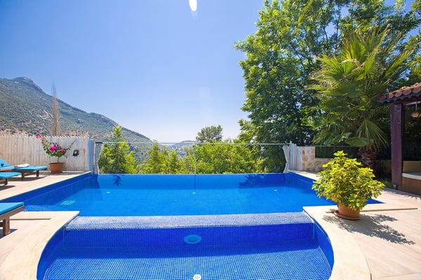 Villa Nila, Taş Mimarili, Deniz Manzaralı, Jakuzili Lüks Villa 1