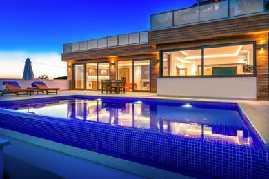 Villa Porto-4, Korunaklı Yüzme Havuzlu, Deniz Manzaralı Villa 2