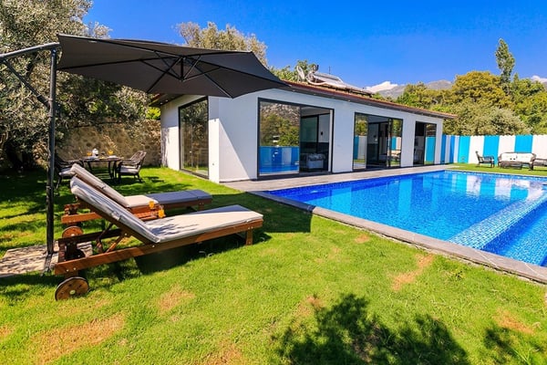 Villa Safran-3, Korunaklı Yüzme Havuzlu, Doğa İçerisinde Villa 1