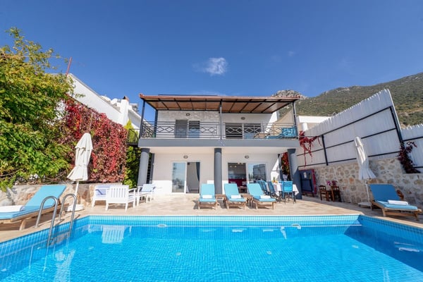 Villa Sare, Korunaklı Yüzme Havuzlu, Doğa İçerisinde 1