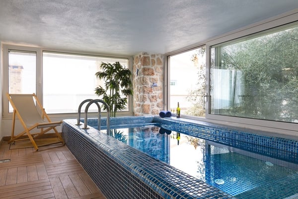 Villa Simla-1, Muhafazakar Yüzme Havuzlu, Jakuzili Villa 2