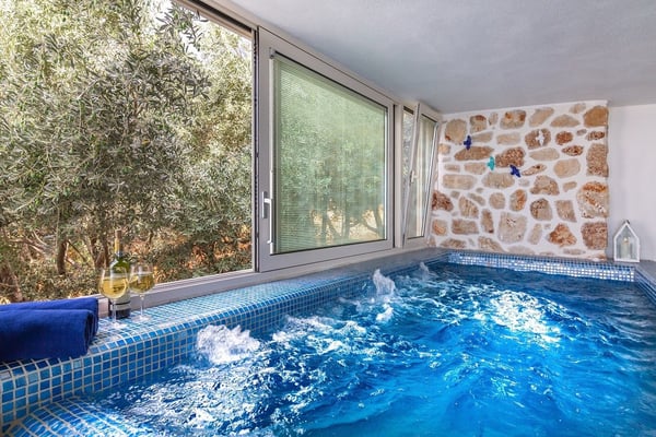 Villa Simla-1, Muhafazakar Yüzme Havuzlu, Jakuzili Villa 3