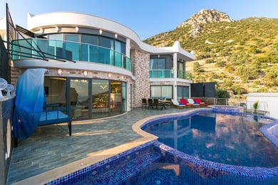 Villa Ahenk, Geniş Korunaklı Havuzlu, Deniz Manzaralı Villa 1